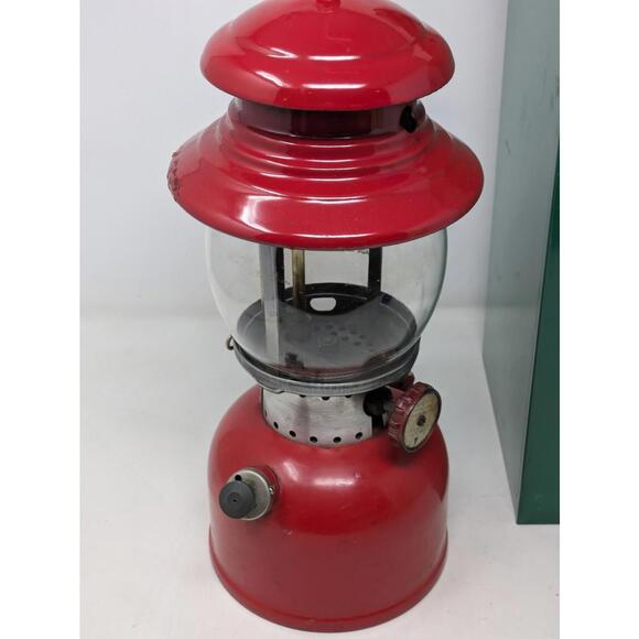 Vintage Coleman 200 Red Single Mantle Lantern Made in Canada T-66 Generator - Picture 8 of 10